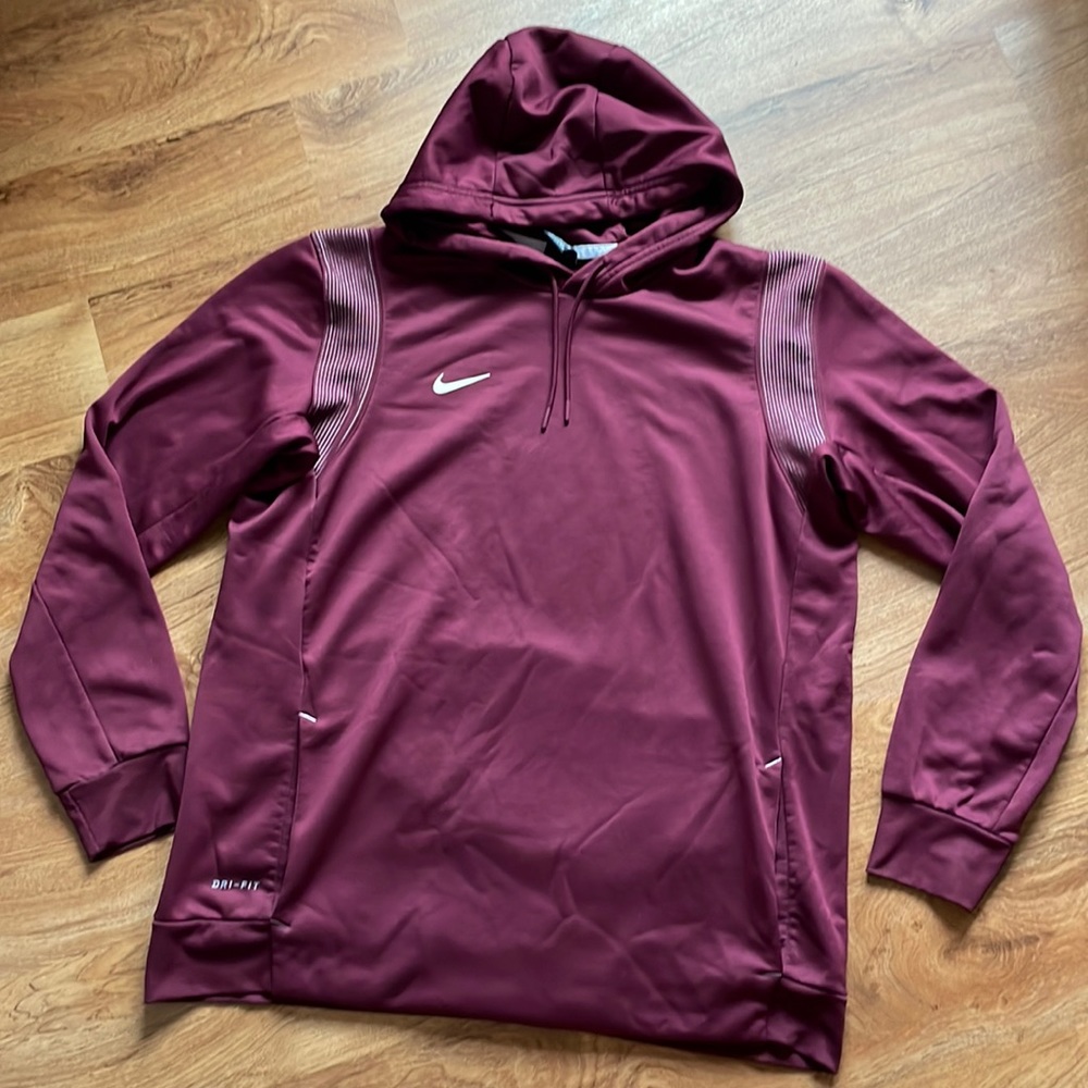 Never Worn! Men’s Nike Therma Hoodie Size XL